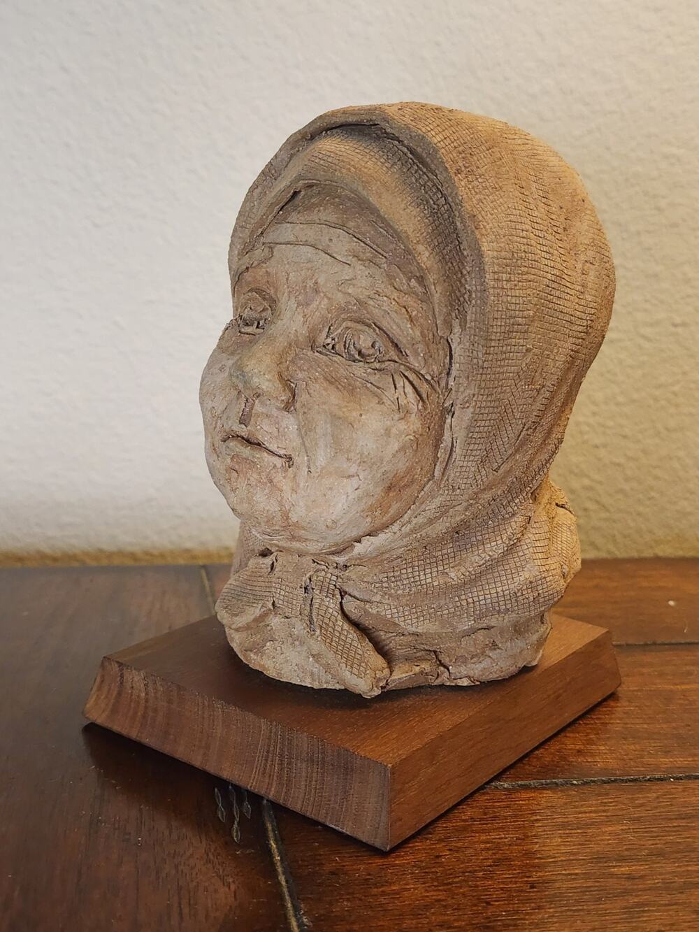 Vintage 1982 Signed Old Babushka Lady Primitive Clay Sculpture Peasent Woman